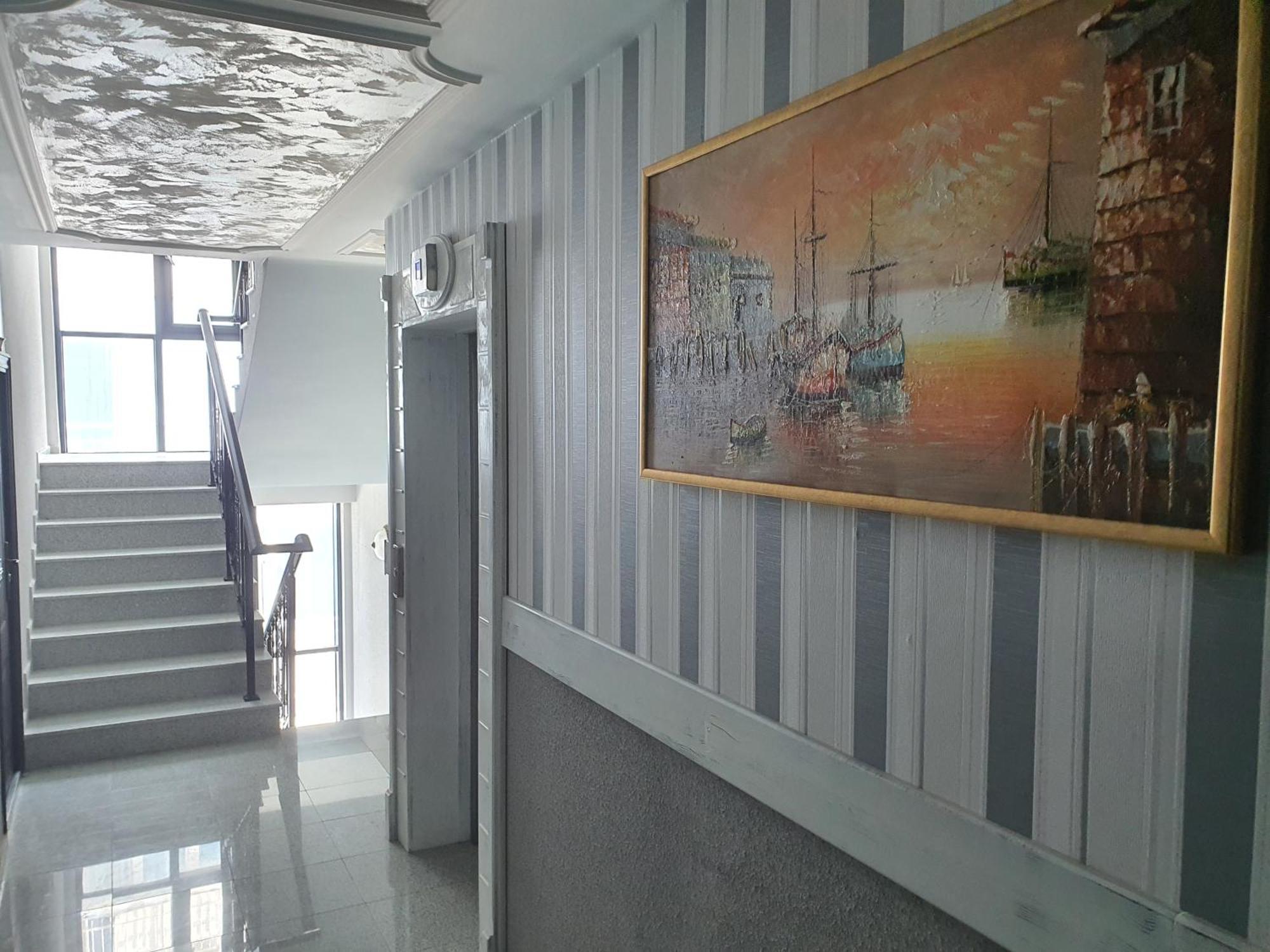 таня 8 Apartment